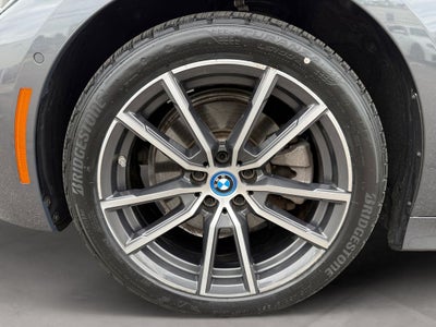 2022 BMW 3 Series 330e xDrive