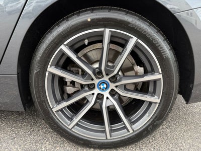 2022 BMW 3 Series 330e xDrive