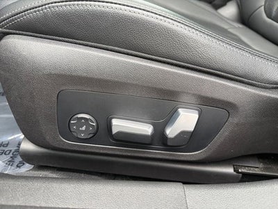 2022 BMW 3 Series 330e xDrive