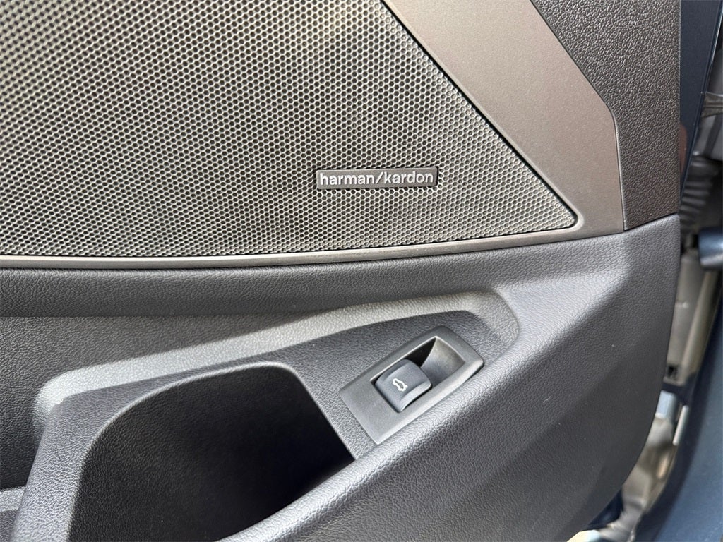 2025 BMW 3 Series M340i xDrive