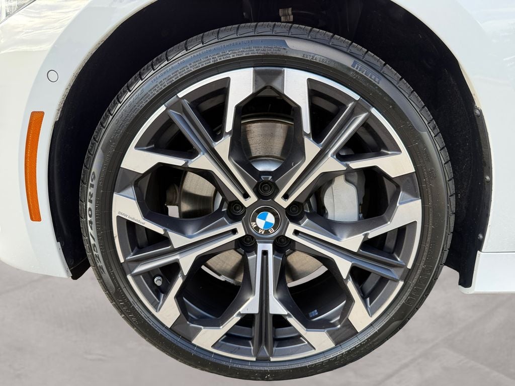 2025 BMW 3 Series 330i xDrive