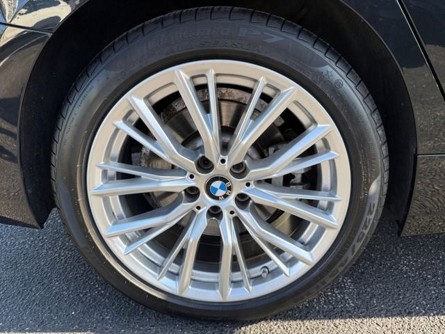 2023 BMW 3 Series 330i xDrive