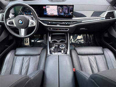 2023 BMW X7 xDrive40i M Sport