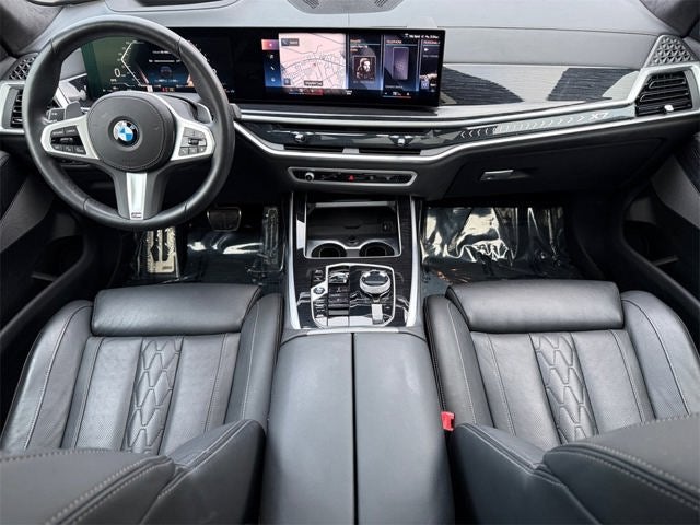 2023 BMW X7 xDrive40i M Sport