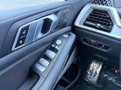 2023 BMW X7 xDrive40i M Sport