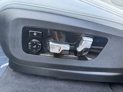 2025 BMW X7 xDrive40i M Sport