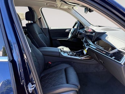 2027 BMW X7 xDrive40i