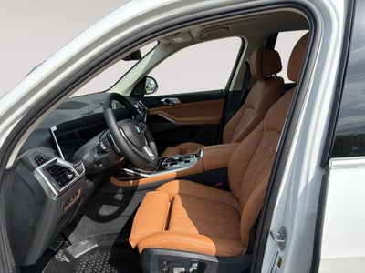 2027 BMW X7 xDrive40i