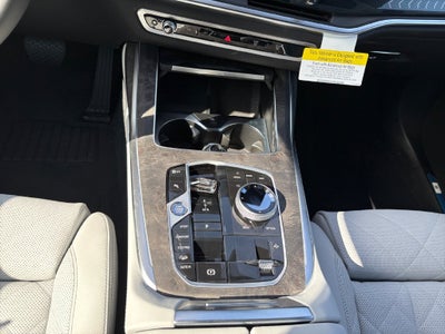 2027 BMW X7 xDrive40i