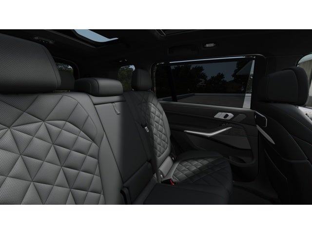 2027 BMW X7 Base