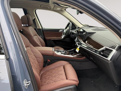 2027 BMW X7 xDrive40i
