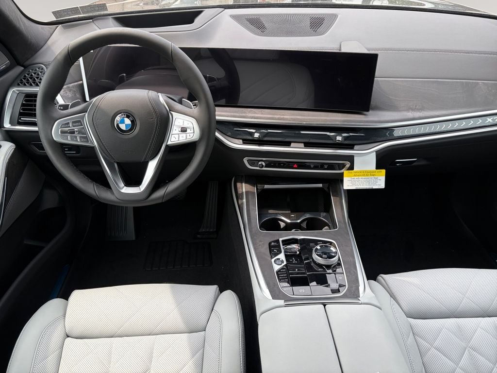 2027 BMW X7 xDrive40i