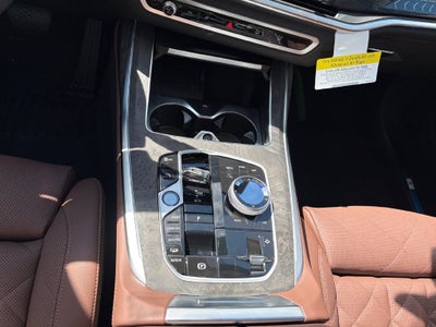 2027 BMW X7 xDrive40i