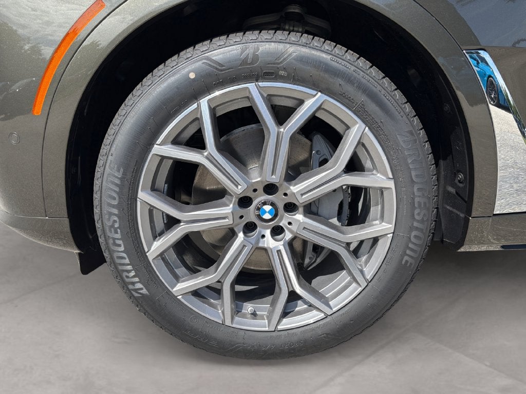2027 BMW X7 xDrive40i