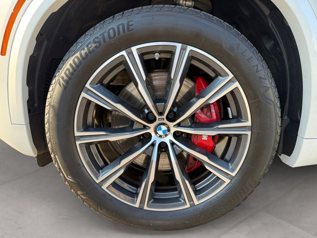 2025 BMW X5 xDrive40i M Sport