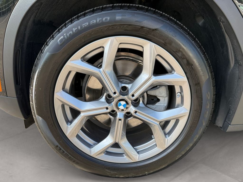 2025 BMW X4 xDrive30i