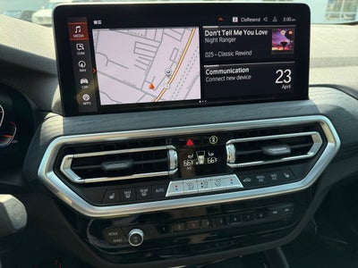 2025 BMW X4 xDrive30i