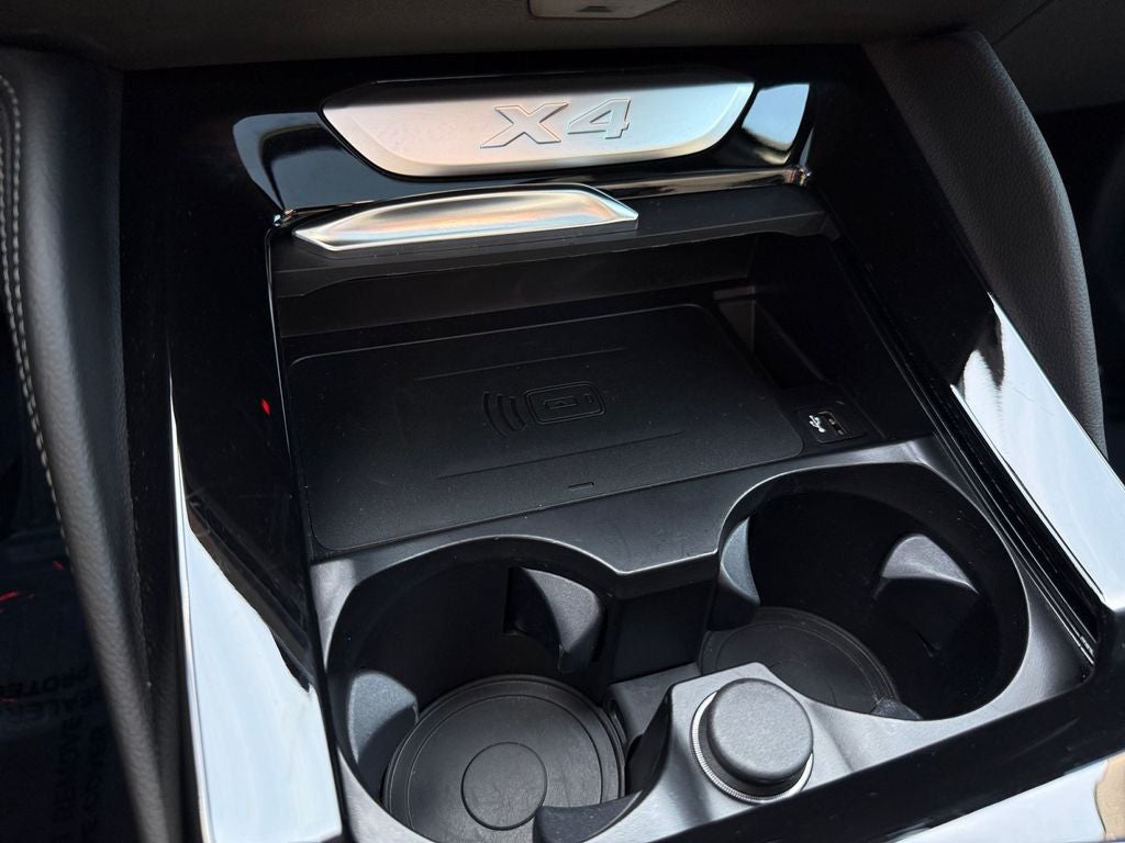 2025 BMW X4 xDrive30i