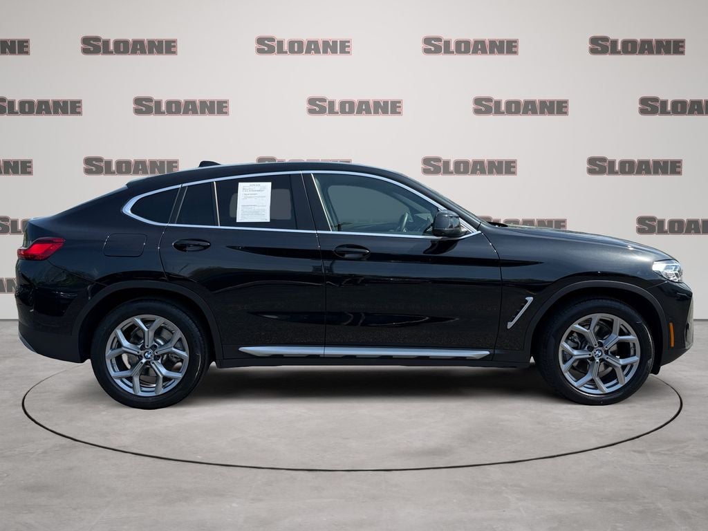 2025 BMW X4 xDrive30i
