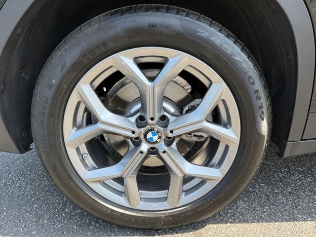 2025 BMW X4 xDrive30i