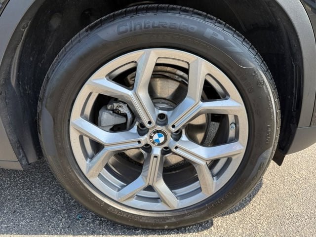 2025 BMW X4 xDrive30i