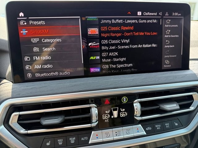 2025 BMW X4 xDrive30i