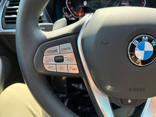 2025 BMW X4 xDrive30i
