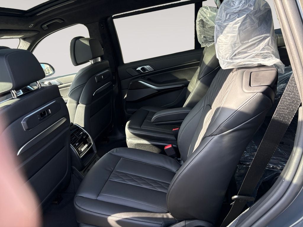 2026 BMW X7 M60i