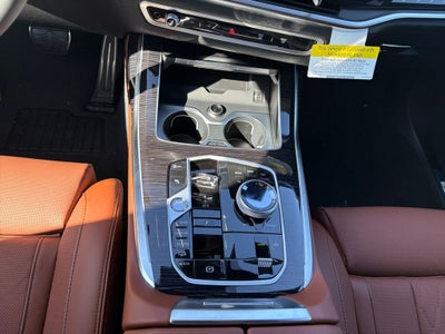 2027 BMW X7 M60i