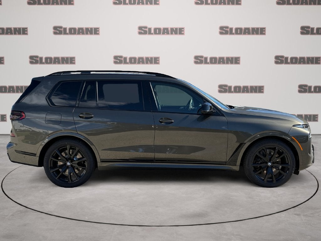 2027 BMW X7 M60i