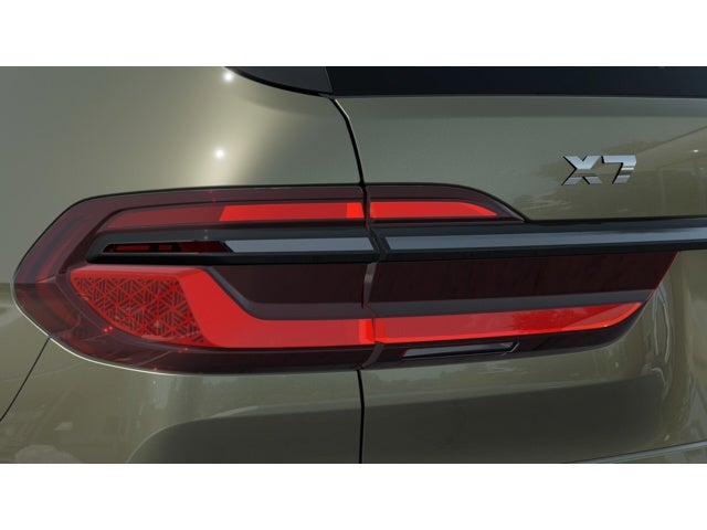 2027 BMW X7 M60i