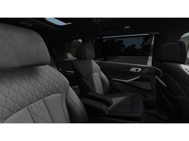 2027 BMW X7 M60i