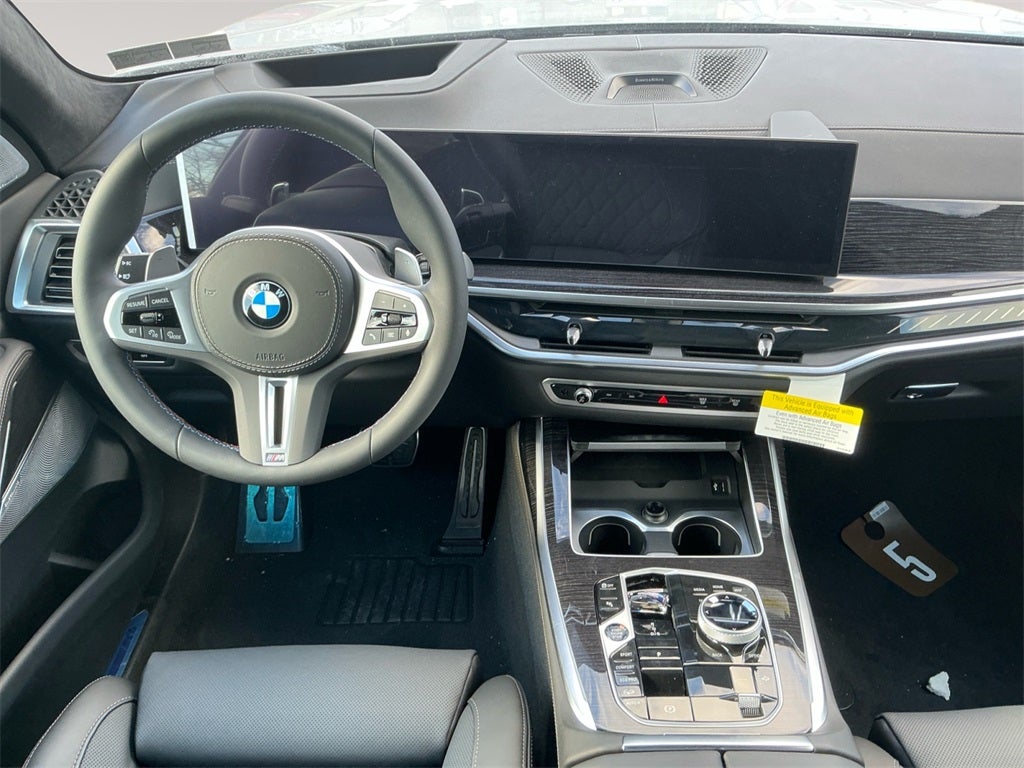 2026 BMW X7 M60i