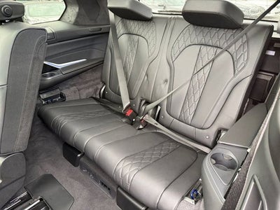 2026 BMW X7 M60i