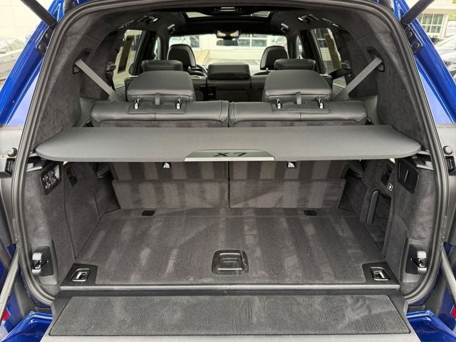 2026 BMW X7 M60i