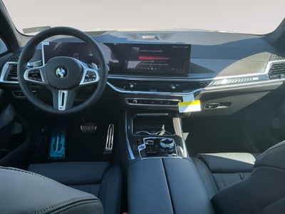 2027 BMW X7 M60i