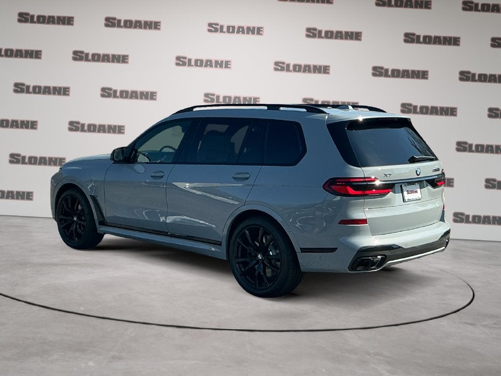 2027 BMW X7 M60i