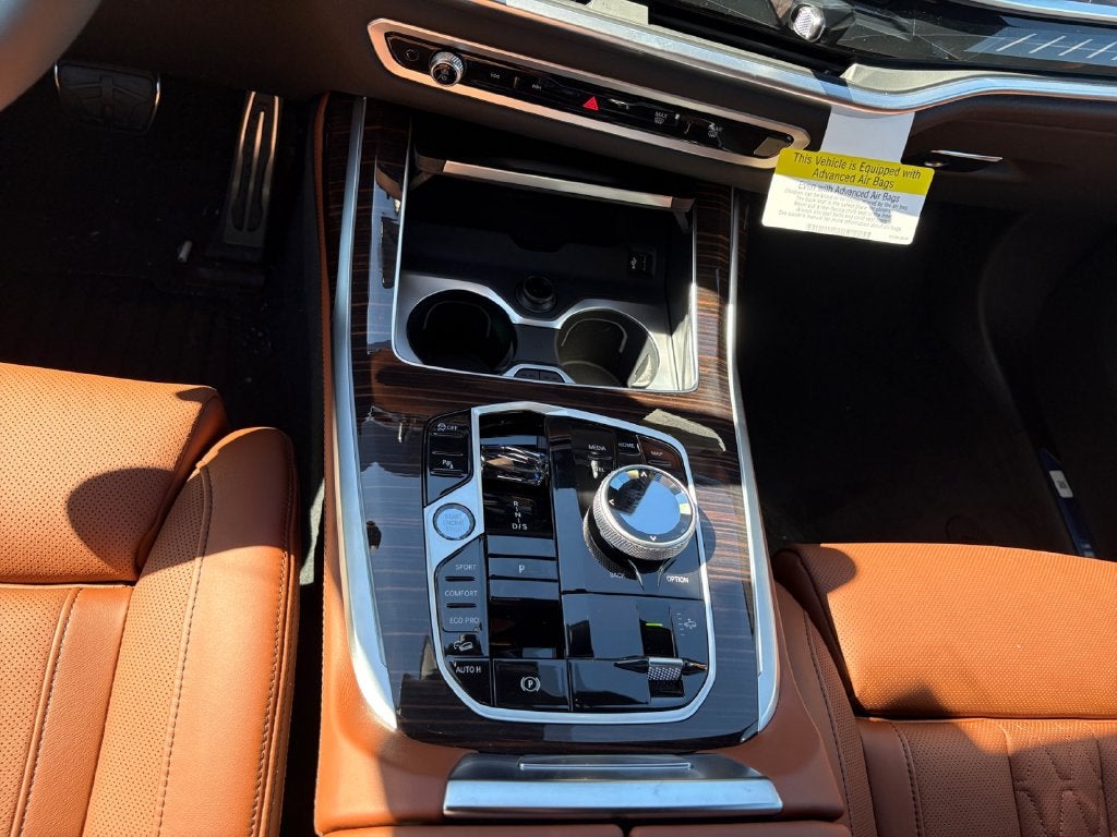 2027 BMW X7 M60i