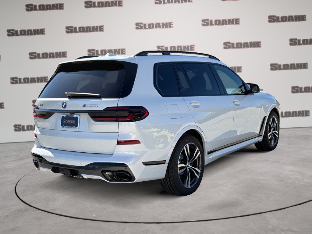 2027 BMW X7 M60i