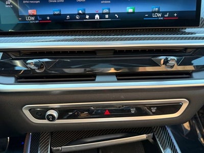 2025 BMW X5 M60i