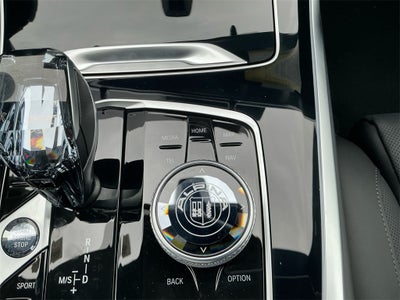 2026 BMW X7 ALPINA XB7