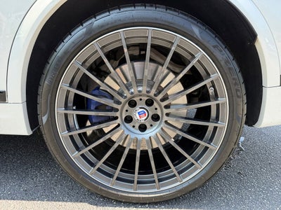 2025 BMW X7 ALPINA XB7