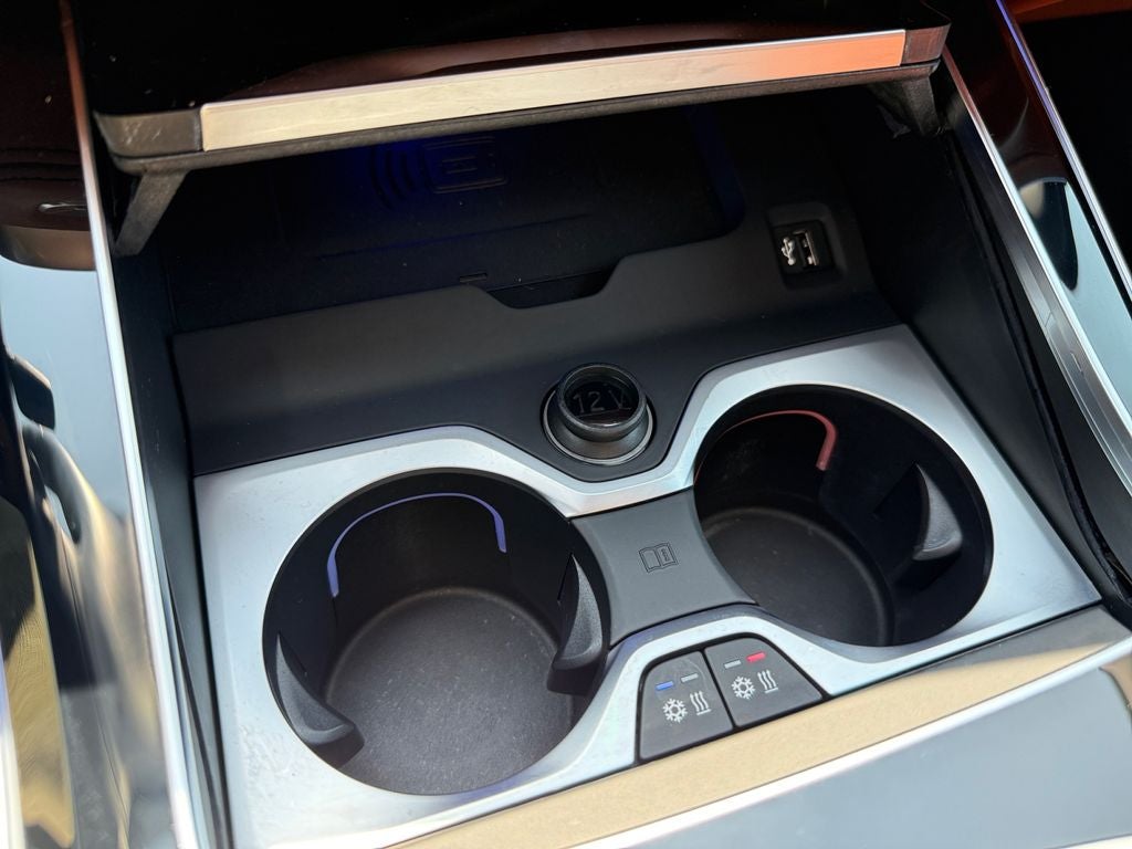 2025 BMW X7 ALPINA XB7