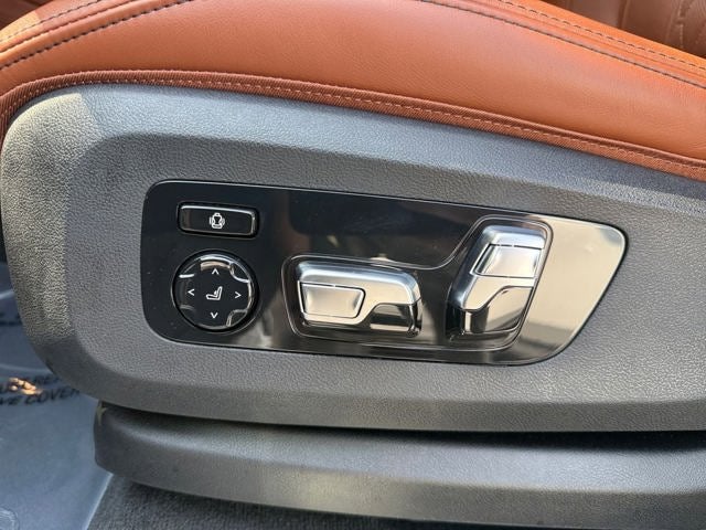 2025 BMW X7 ALPINA XB7