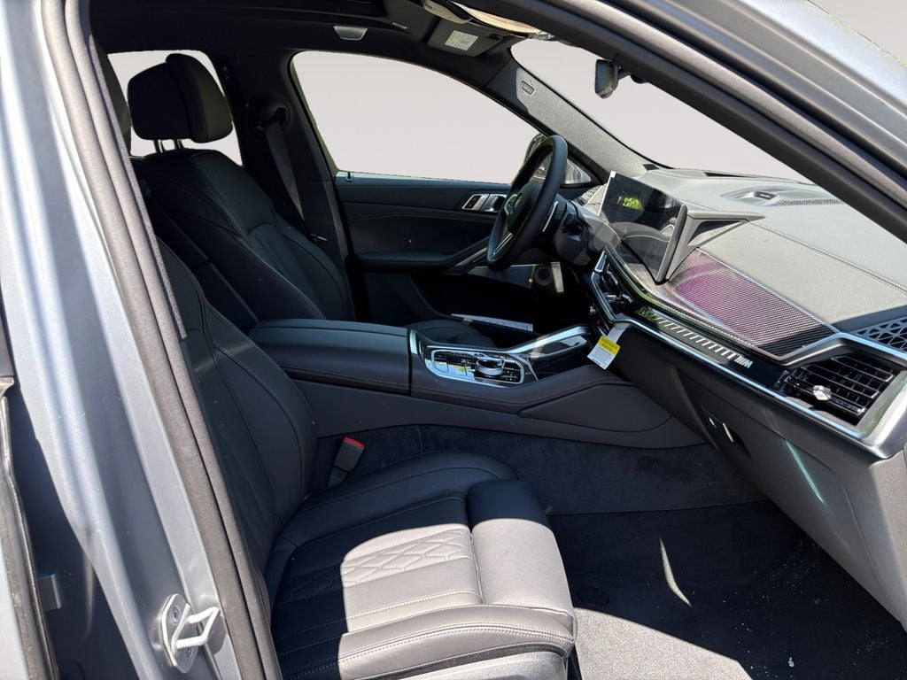 2027 BMW X6 M60i