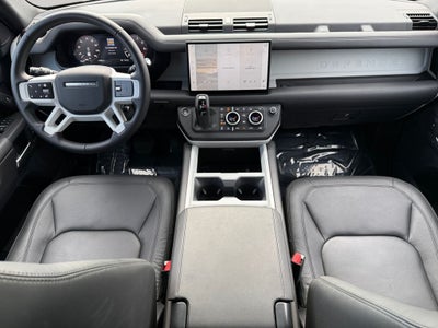 2025 Land Rover Defender 130 X-Dynamic SE