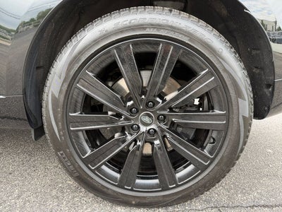 2025 Land Rover Range Rover SE