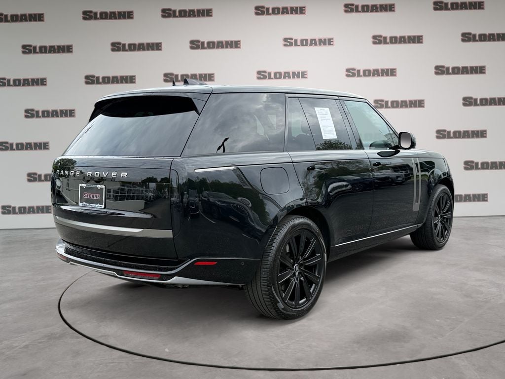 2025 Land Rover Range Rover SE