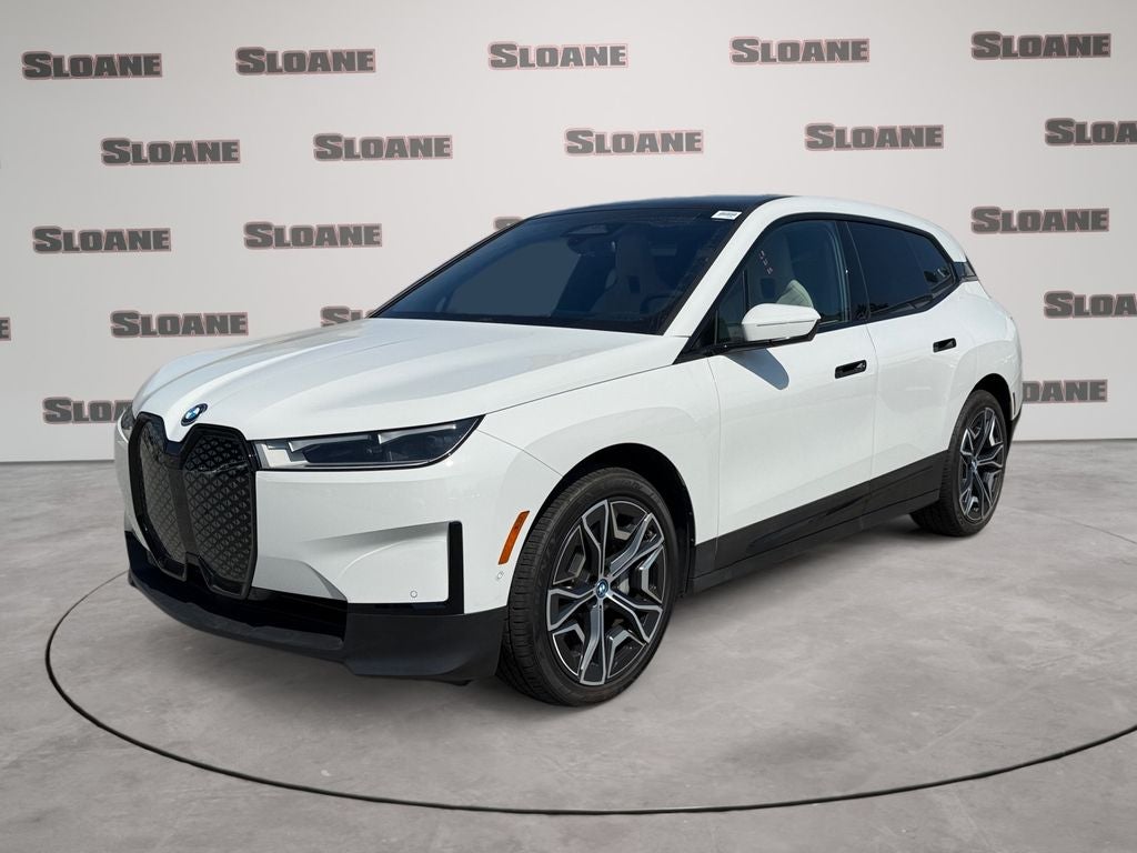 2024 BMW iX xDrive50's photo