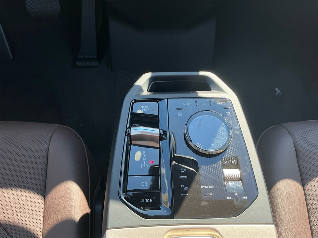 2026 BMW iX xDrive45